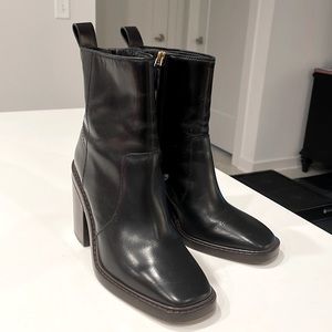 Tory Burch Black Leather Square Toe Heeled Boots Women’s size 8